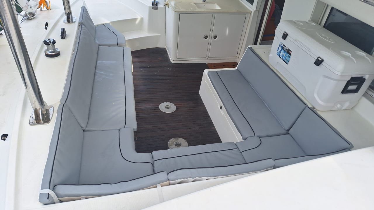 Catamaran 50 ft Aaron - Image 5